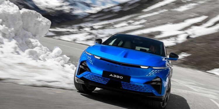 Η Alpine δεν θέλει να γίνει η γαλλική Porsche!