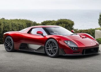 Η McLaren το κάνει πιο σωστά από τη Ferrari: Με χειροκίνητο κιβώτιο η McL 6GT! (+video)
