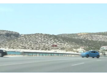 Ο κακός χαμός γίνεται στην παραλιακή Αθηνών-Σουνίου!