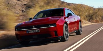 Το Dodge Charger κάνει ντεμπούτο στην Ευρώπη