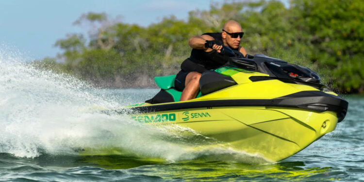 Το Jet Ski των 350 ίππων που φέρει την ονομασία του Ayrton Senna
