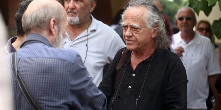 Νίκος Καλογερόπουλος: Σήμερα η πολιτική κηδεία του ηθοποιού