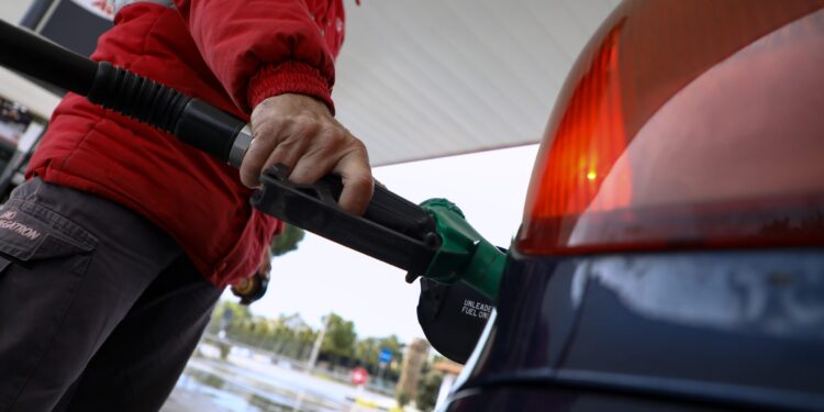 Στο τραπέζι η παράταση επιδότησης για το πετρέλαιο κίνησης