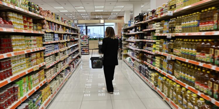 Από Δευτέρα στα ράφια πάνω από 1.150 προϊόντα με μειωμένες τιμές, έως και 20% οι εκπτώσεις