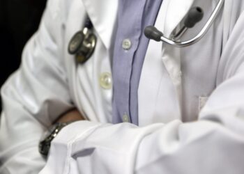 Ιατρικός Σύλλογος Αθηνών: Να ανασταλεί η υποχρεωτική καταχώριση αποτελεσμάτων των διαγνωστικών εξετάσεων στο Ψηφιακό Αποθετήριο - ertnews.gr