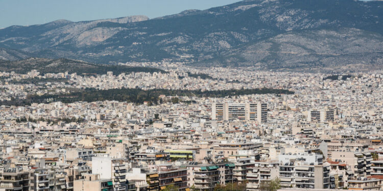 Βραχυχρόνιες μισθώσεις: Η Ελλάδα «σπάει» το φράγμα των 200 ευρώ και ξεπερνά την Ευρώπη