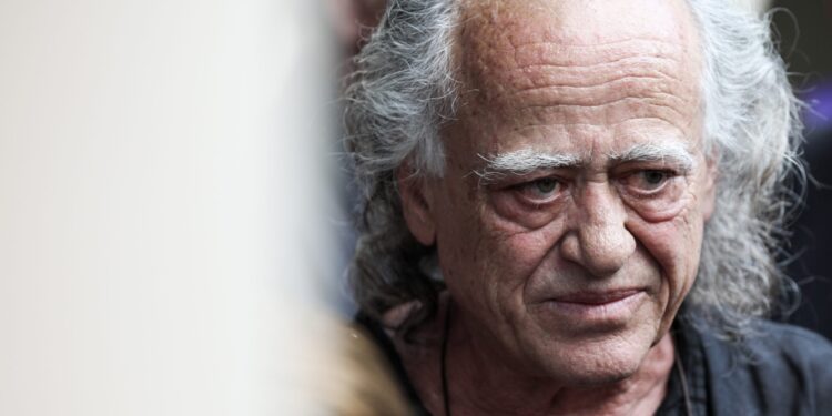 Πέθανε ο σπουδαίος Μεσσήνιος ηθοποιός Νίκος Καλογερόπουλος σε ηλικία 74 ετών - ertnews.gr