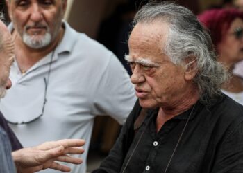 Μενδώνη για Νίκο Καλογερόπουλο: Υπηρέτησε την τέχνη «με αφοσίωση, ήθος και ανιδιοτέλεια»