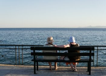Κλιματική αλλαγή: Οι ηλικιωμένοι θα εκτίθενται ολοένα περισσότερο σε επικίνδυνη ζέστη