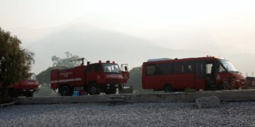 Κόκκινος συναγερμός στη χώρα λόγω των θυελλωδών ανέμων - Έκτακτη σύσκεψη της επιτροπής Εκτίμησης Κινδύνου - ertnews.gr