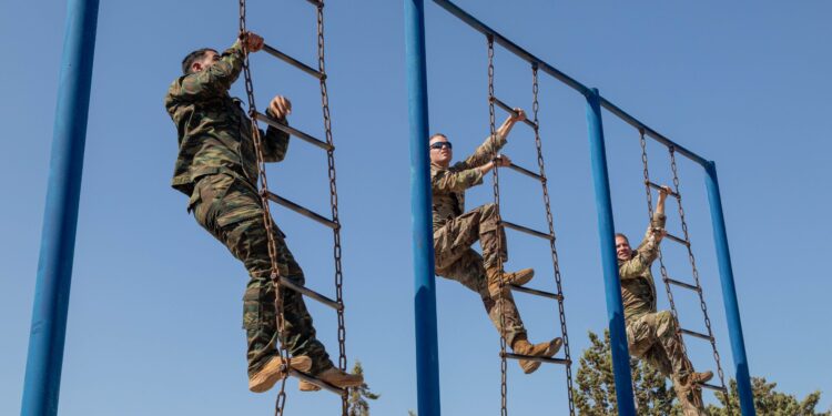 1.000 προσλήψεις ΕΠΟΠ στις Ένοπλες Δυνάμεις – Για πρώτη φορά 25 θέσεις στο Σώμα Πληροφορικής