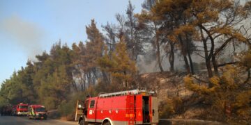 Πυροσβεστική: 53 πυρκαγιές το τελευταίο 24ωρο - Τέσσερις συλλήψεις - ertnews.gr