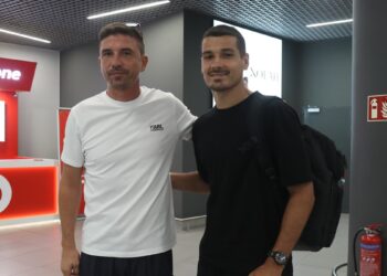 Στη Θεσσαλονίκη για τον Άρη ο Ρικάρντο Βέλιο - www.ertsports.gr