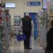 Μειώσεις τιμών: Τρόφιμα, βασικά είδη διαβίωσης και σχολικά είδη στη λίστα - Θεοδωρικάκος: «Δεν υπάρχουν περιθώρια εφησυχασμού» - ertnews.gr