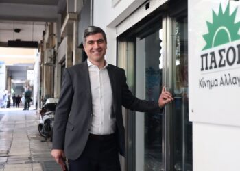 Γλαβίνας (ΠΑΣΟΚ) στο ΕΡΤnews: Μείωση έμμεσης φορολογίας και παρεμβάσεις στην ακρίβεια στο επίκεντρο της πρότασης ενόψει ΔΕΘ