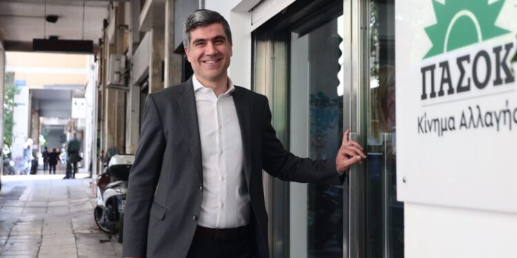 Γλαβίνας (ΠΑΣΟΚ) στο ΕΡΤnews: Μείωση έμμεσης φορολογίας και παρεμβάσεις στην ακρίβεια στο επίκεντρο της πρότασης ενόψει ΔΕΘ