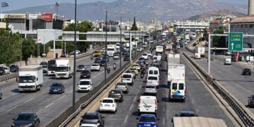 Πρόεδρος Ομοσπονδίας Εκπαιδευτών Οδήγησης στο ΕΡΤNews: «Οι ηλικιωμένοι χρειάζονται έλεγχο και επιμόρφωση» - Ποια τα κρίσιμα καμπανάκια κινδύνου - ertnews.gr