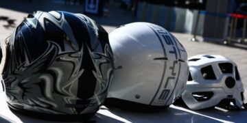 «Μηδενική ανοχή στη μη χρήση κράνους»: Πάνω από 2.700 παραβάσεις βεβαιώθηκαν την 60η εβδομάδα της εκστρατείας