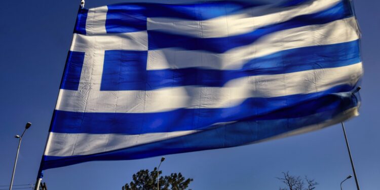 Καιρός: Ηλιοφάνεια, μπόρες και βοριάδες έως 8 μποφόρ τη Δευτέρα - Πρόγνωση από την Όλγα Παπαβγούλη - ertnews.gr