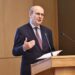 K. Χατζηδάκης: «Δεν έτυχε… πέτυχε» – Στα 5,3 δισ. ευρώ το Κοινωνικό Κλιματικό Ταμείο, νέο «Εξοικονομώ» για 62.000 κατοικίες
