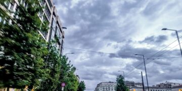 Καιρός: Έως 9 μποφόρ αύριο - Συναγερμός για τις πυρκαγιές και δύσκολες ώρες στη Χαλκιδική - Πρόγνωση από την Αν. Τυράσκη - ertnews.gr