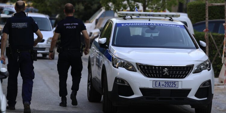 Σύλληψη Ειδικού Φρουρού για προσβολή της γενετήσιας αξιοπρέπειας ανήλικης - ertnews.gr