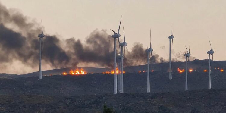 Πυρκαγιά σε αγροτοδασική έκταση στην περιοχή Αχλάδια στην Σητεία Κρήτης