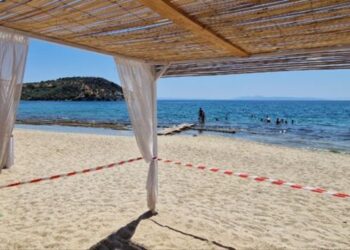 Αυστηρά πρόστιμα και εντατικοί έλεγχοι για καταπάτηση του αιγιαλού