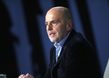 Ο Αλαφούζος δίνει διαρκείας σε κάθε ποδοσφαιριστή που κατέκτησε πρωτάθλημα ή συμμετείχε σε μεγάλες ευρωπαϊκές πορείες - www.ertsports.gr