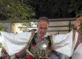 Ο Νίκος Αλιάγας χόρεψε με φουστανέλα σε πανηγύρι στη Σταμνά Μεσολογγίου και γνώρισε την αποθέωση