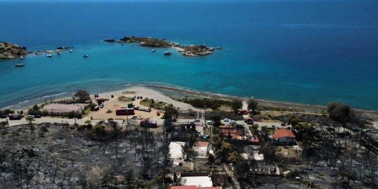 Σαλαμίνα: Ξεκινά αύριο η καταγραφή των ζημιών μετά τη φονική πυρκαγιά με δύο νεκρούς και δέκα τραυματίες - ertnews.gr