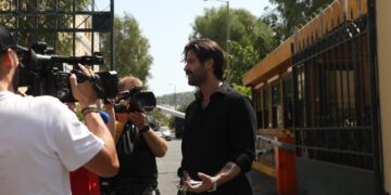 Ποινική δίωξη στον γνωστό μουσικό Άρη Μουγκοπέτρο επειδή οδηγούσε υπό την επήρεια αλκοόλ - ertnews.gr