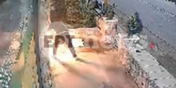 Βίντεο ντοκουμέντο από εμπρηστική επίθεση σε φαρμακείο στη Βλαχέρνα Αρκαδίας