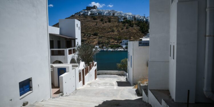 Ποιες αλλαγές φέρνει η ΚΥΑ του ΕΙδικού Χωροταξικού Πλαισίου για τον Τουρισμό