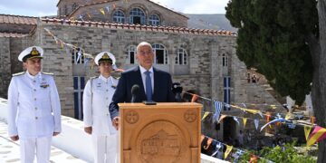 Δένδιας: Οι Ένοπλες Δυνάμεις εγγυώνται την ανεξαρτησία και την εδαφική μας ακεραιότητα στους δυστοπικούς καιρούς που ζούμε - ertnews.gr