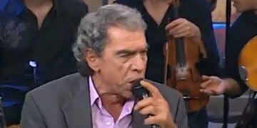 Πέθανε ο σπουδαίος λαϊκός τραγουδιστής Δημήτρης Ξανθάκης
