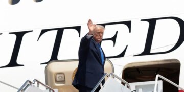 Τραμπ: Οι «3 σωματοφύλακες» που πήρε κατά την φυγάδευση από την Τουρκία και οι 2 υπουργοί που άφησε στο Air Force One