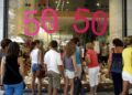 Θερινές εκπτώσεις 2026: Τελευταίες ημέρες για αγορές – Πότε πέφτει η αυλαία