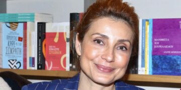 H Ευδοκία Ρουμελιώτη γιόρτασε τα 48α γενέθλιά της με την οικογένειά της σε σκάφος