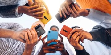 Τι αλλάζει σε Facebook και Instagram μετά τον συμβιβασμό των 18 δισ. δολαρίων