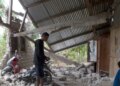 Ινδονησία: 68 οι νεκροί από τον σεισμό των 7,7 Ρίχτερ - Χιλιάδες κάτοικοι έχουν εγκαταλείψει τα σπίτια τους