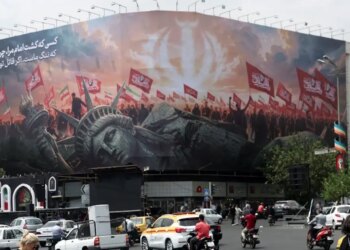 Το Ιράν απειλεί ότι θα περάσει σε «πλήρη επίθεση» μετά το αδιέξοδο στις συνομιλίες - Ο Τραμπ αποκλείει παράταση της συμφωνίας κατάπαυσης του πυρός