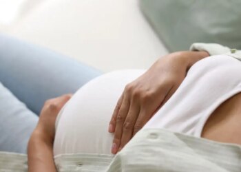 ΗΠΑ: Παρένθετη μητέρα αρνήθηκε να κάνει άμβλωση όταν το ζήτησαν οι βιολογικοί γονείς - «Πώς θα μπορούσα να ζήσω με τη συνείδησή μου;»