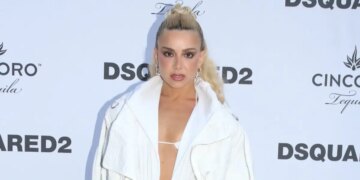 Ζόζεφιν: Η έκπληξη πάνω στη σκηνή για τα γενέθλιά της