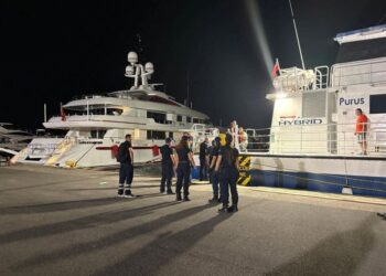 Καλαμάτα: Στις αποθήκες του λιμανιού οι 32 διασωθέντες μετανάστες