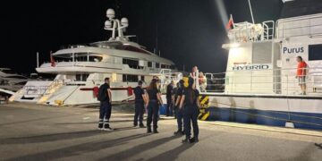 Καλαμάτα: Στις αποθήκες του λιμανιού οι 32 διασωθέντες μετανάστες