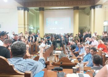 Επεισοδιακή συνεδρίαση της Περιφέρειας για τον αφθώδη πυρετό – Παραιτήθηκαν ο αντιπεριφερειάρχης και ο επικεφαλής της Κτηνιατρικής