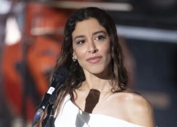 Μαρίνα Σάττι: Οι ξέγνοιαστες καλοκαιρινές στιγμές της μέσα από 20 φωτογραφίες και βίντεο