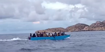 Ιεράπετρα: Νέα λέμβος με μετανάστες εντοπίστηκε νότια της Χρυσής – Άγνωστος ο ακριβής αριθμός των επιβαινόντων