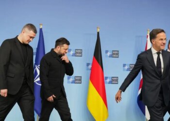 Η μεγάλη αμφισβήτηση του Ζελένσκι: Ο πρώην υπουργός Άμυνας Μιχαΐλο Φεντόροφ ζητά εκλογές εν μέσω πολέμου και απειλεί να τον «ρίξει»